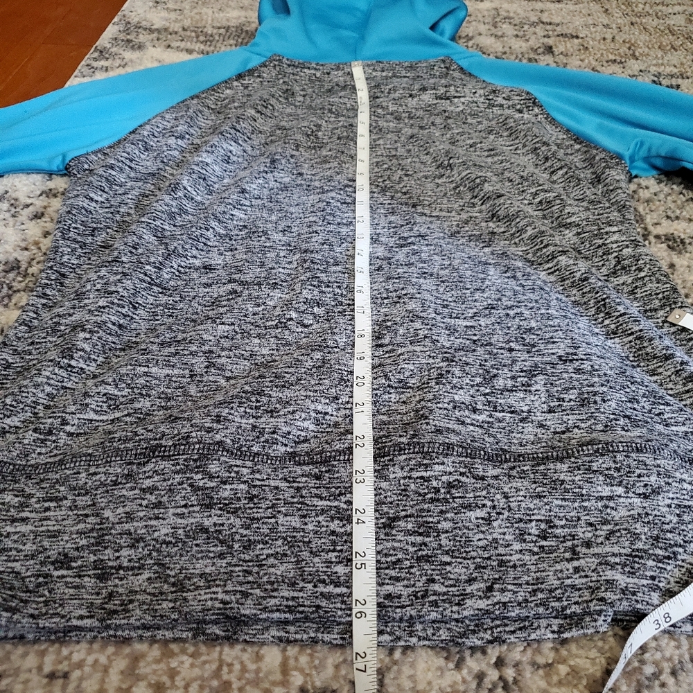 Cozy Blue & Heathered Gray Colorblock Pullover Hoodie Sweatshirt - Picture 7 of 7